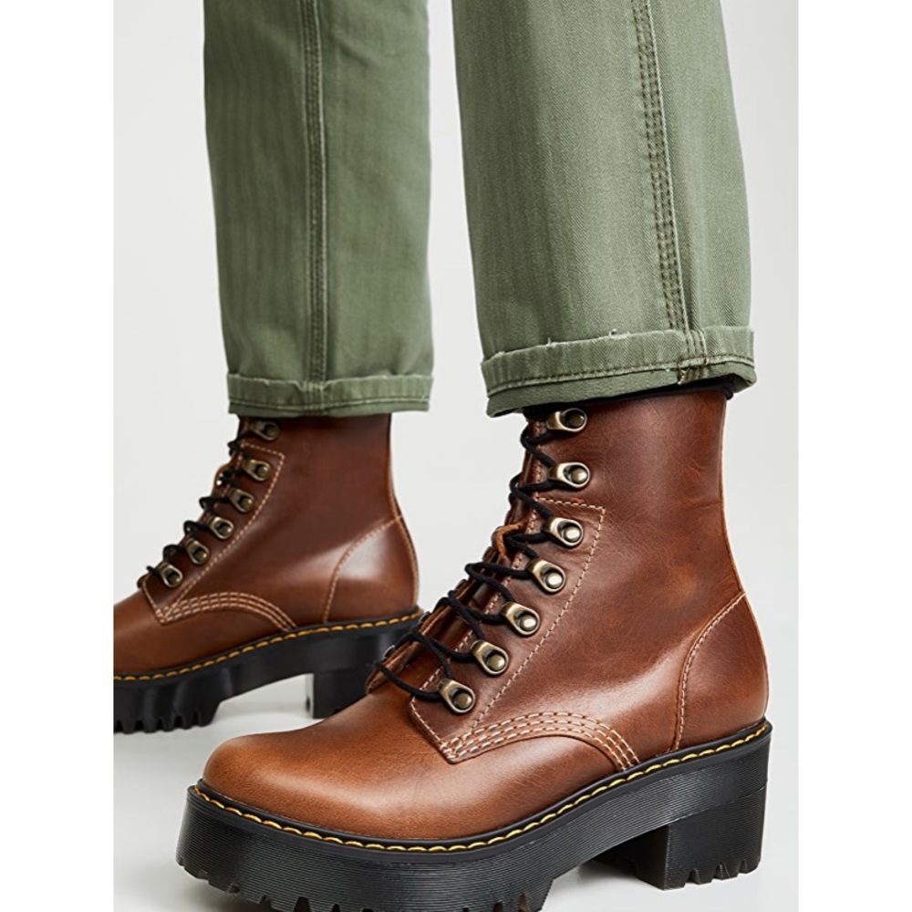 Dr. martens Leona boot